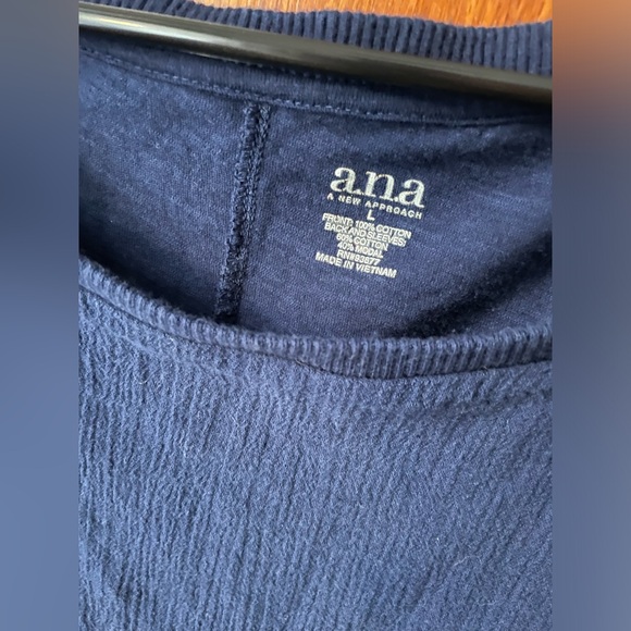 Boxy Top - Picture 2 of 2